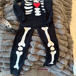 Skeleton Pajama Set with Heart